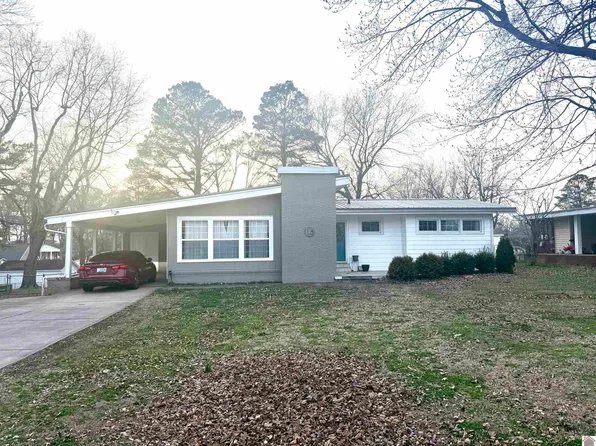113 Lincoln Dr, Mayfield, KY 42066