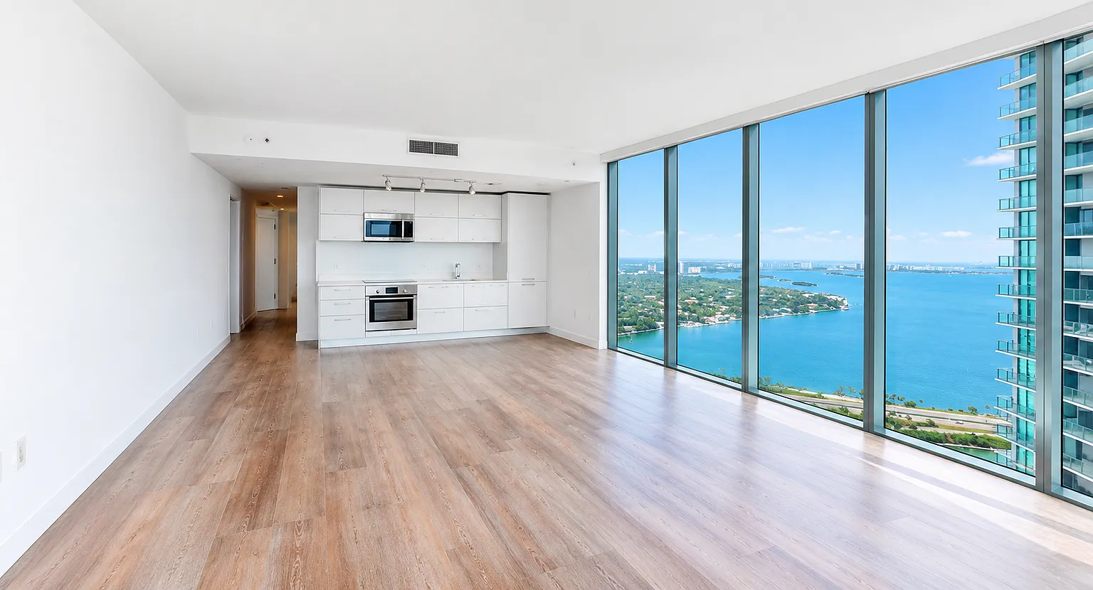 1 bed, 1014 sqft, $5,500 — Photo 3