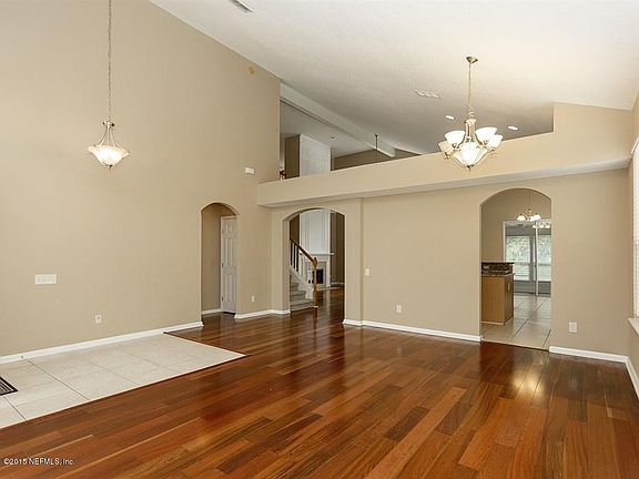 Living & Dining Combo View 2