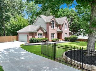 5918 Nachoochee Trl, Flowery Branch, GA 30542