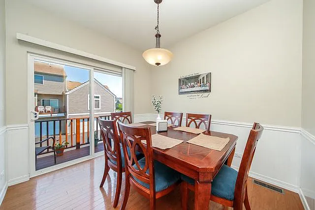 113 Enclave Cir #B — Photo 4