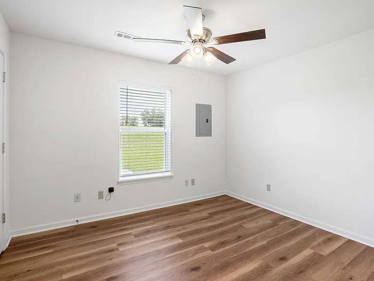 3515-3517 Prescott Dr. — Photo 12