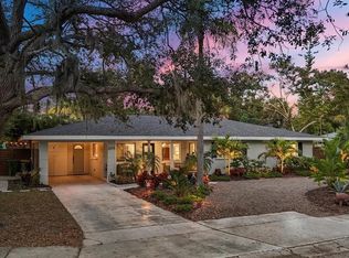 2375 Datura St, Sarasota, FL 34239