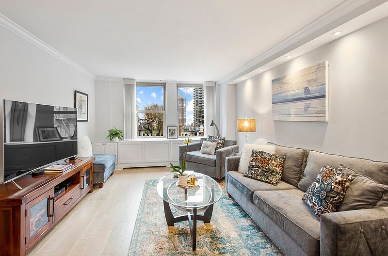 1st image of 350 E 82nd St APT 5G