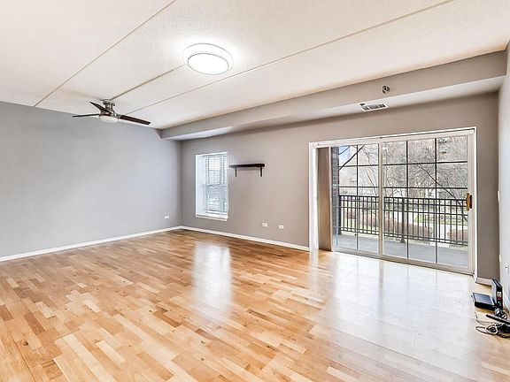 5th image of 410 W Mahogany Ct Unit 305