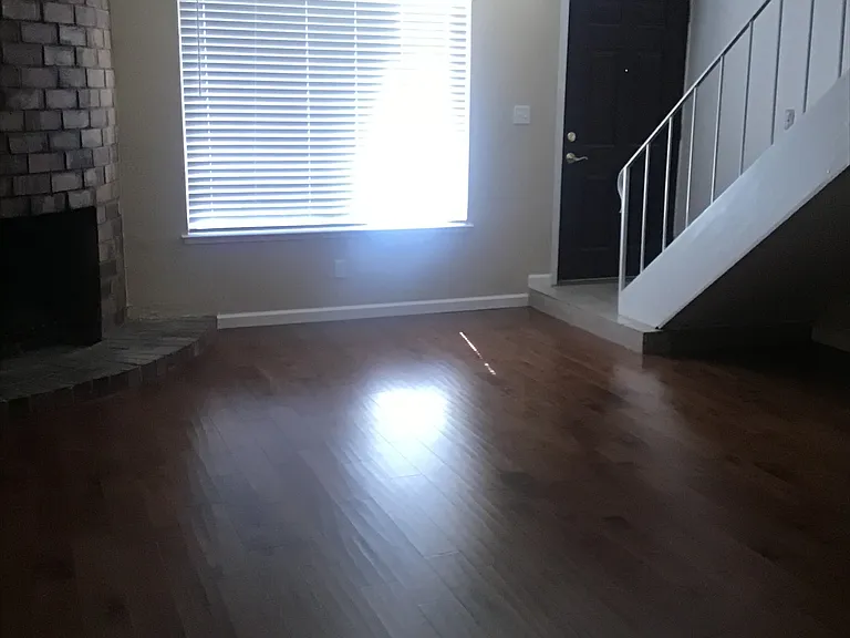 2615 F St #6 — Photo 4