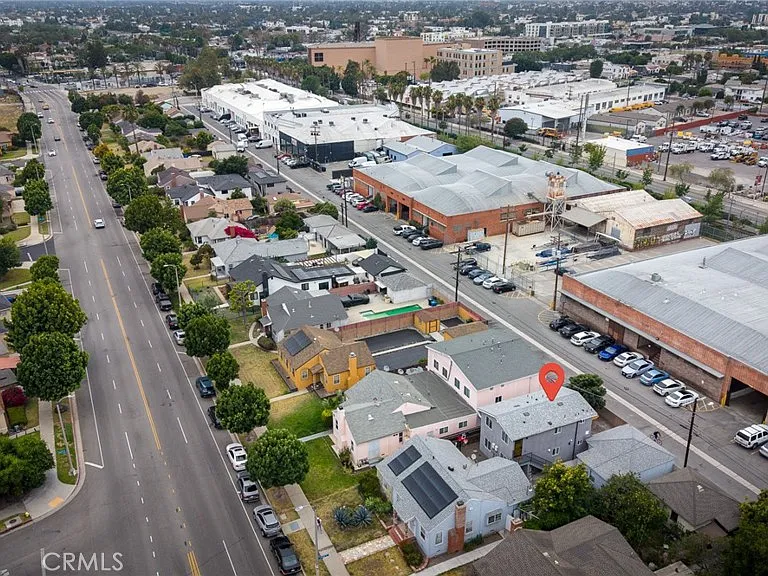 3121 Obama Blvd — Photo 30