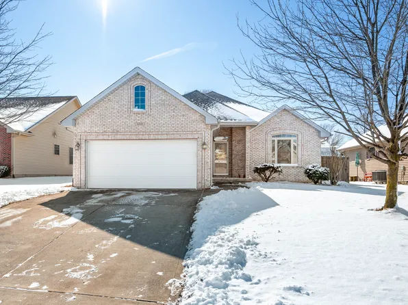 6045 Sheridan Dr, Columbus, IN 47203