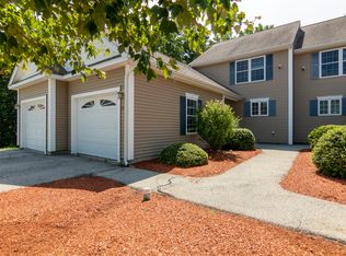 48 Overlook Cir, Hudson, NH 03051