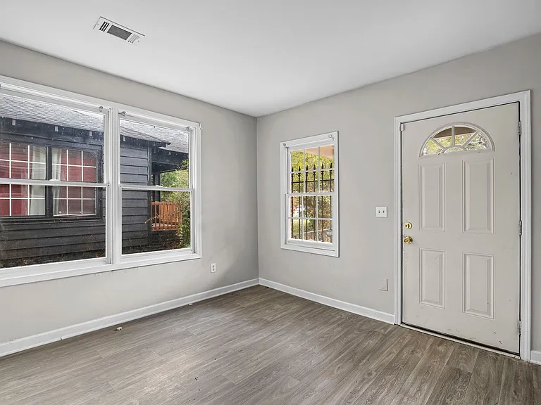 1005 Westmoor Dr NW #A — Photo 6