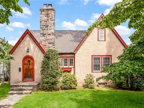 27 Summit St, Eastchester, NY 10709
