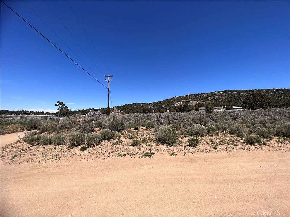 1st image of 700 Raymond Dr #2