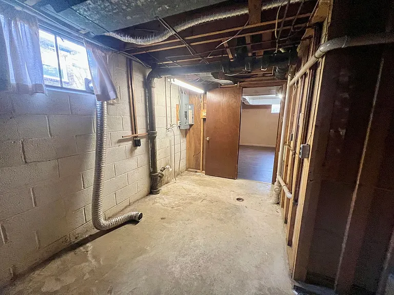 206 Connecticut Ave — Photo 38