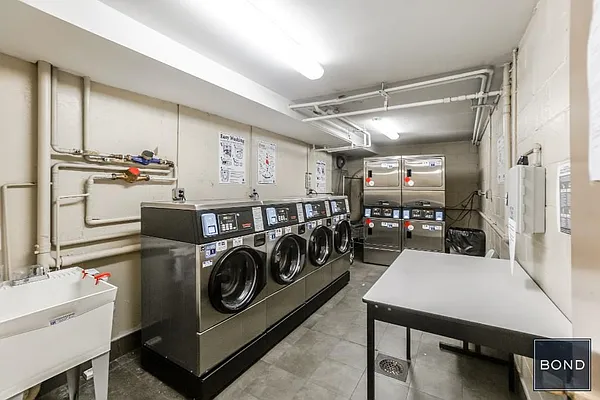 Rented by Bond New York | media 8