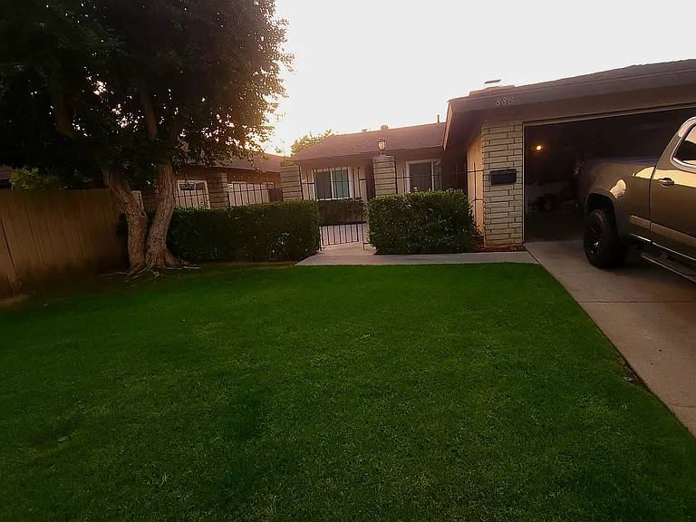 886 S Ponderosa St — Photo 3