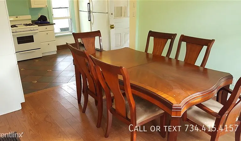 502 E Ann St — Photo 12