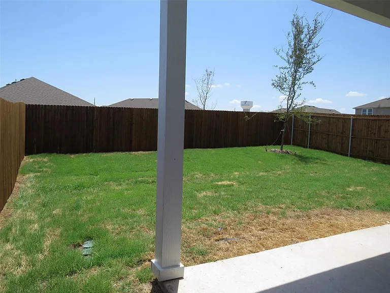 611 Delaware Ave — Photo 35
