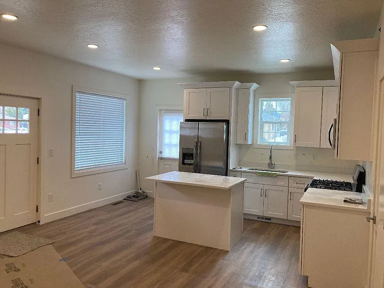 297 E 6790 S — Photo 13