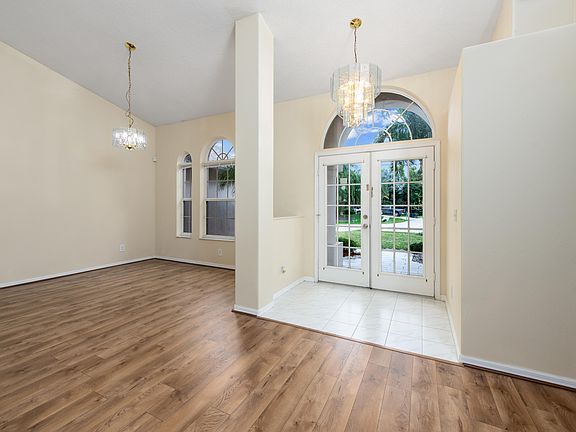 3rd image of 604 SE Dean Terrace NW