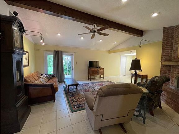 4th image of 4556 W Meadow Ln