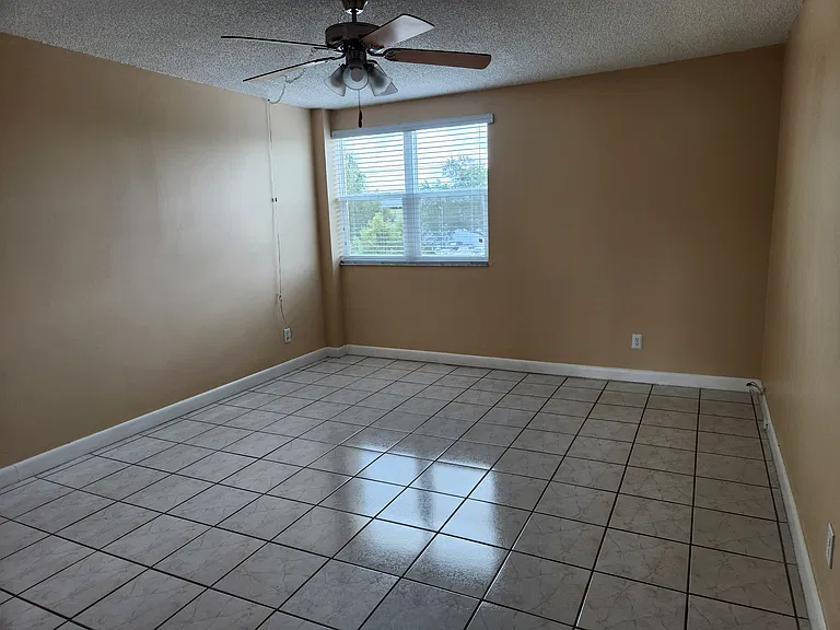 5820 N Church Ave #311 — Photo 17