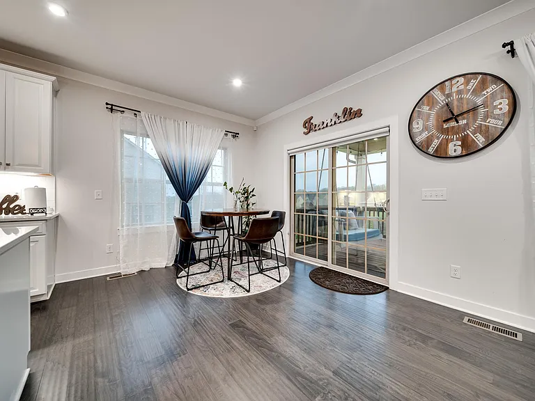 9224 Stepping Stone Dr — Photo 32
