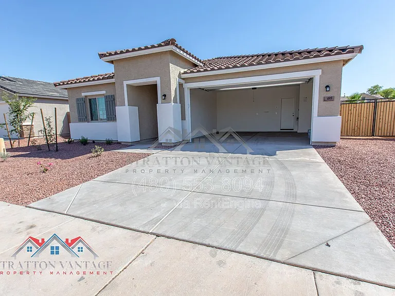 495 E Rio Pl — Photo 3