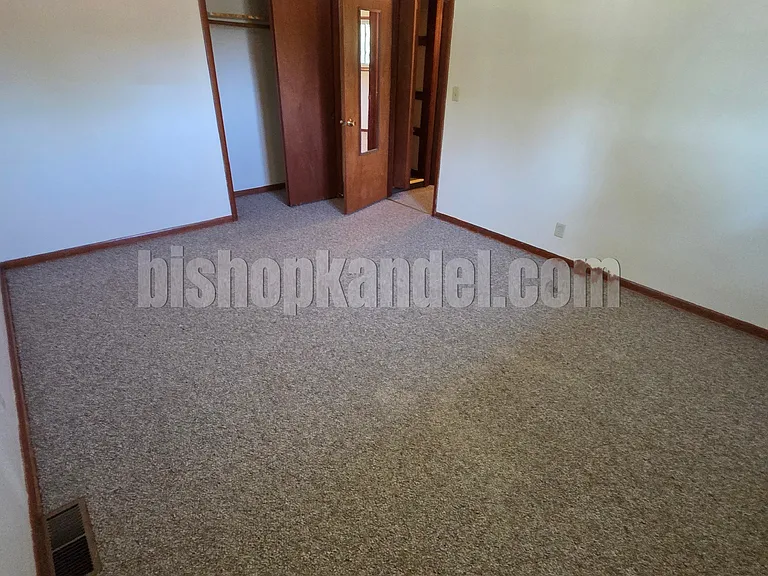1614 Crystal Ave — Photo 10
