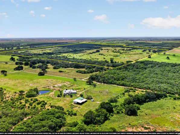 457 County Road 410, Stockdale, TX 78160
