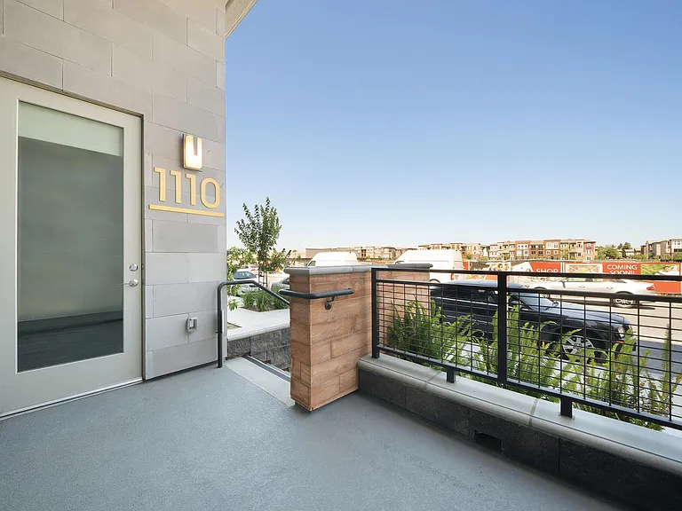 The Platform Urban Apartments — Photo 16