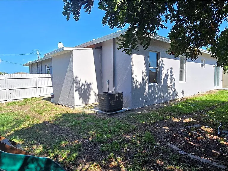 4580 24th Pl SW #B — Photo 16