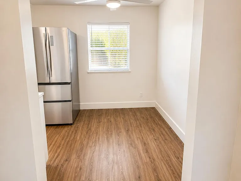 746 W Turney Ave #2 — Photo 3