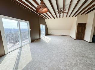 228 Deer Ln APT 5, Pittsburgh, PA 15202