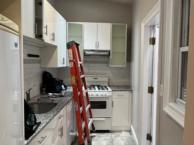 10 Wiget St #1 — Photo 4