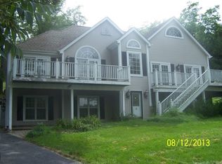 10430 N River Rd, Algonquin, IL 60102