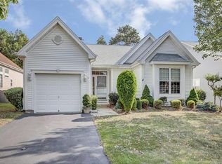 11 Lakeland Dr, Barnegat, NJ 08005