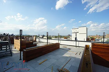 Rented by Rennit Inc.