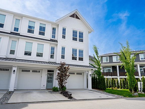 4th image of 8545 Maplewood Rd #1