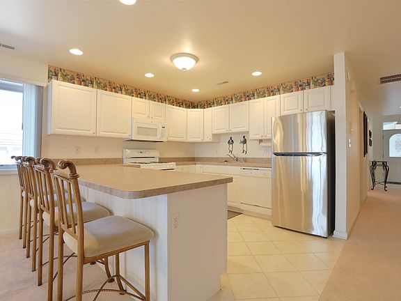 2nd image of 7601 Atlantic Ave Unit 104