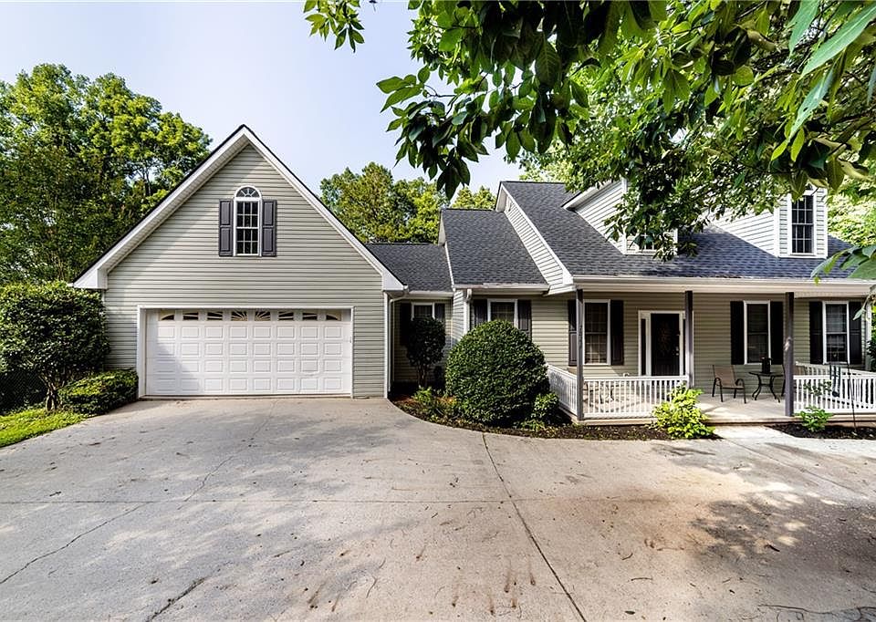 1st image of 7822 Beachwood Dr