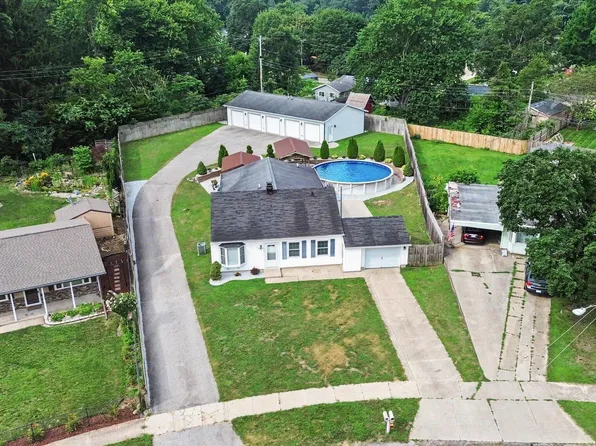 2428 Allerton Dr, Niles, MI 49120