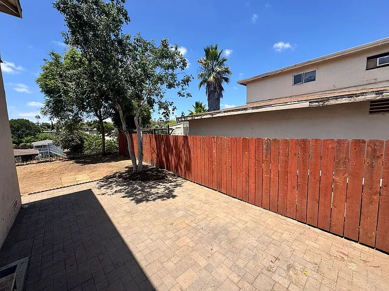 6150-52 Horton Dr — Photo 11