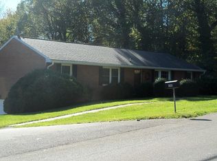 2824 Westclub Dr, Salem, VA 24153