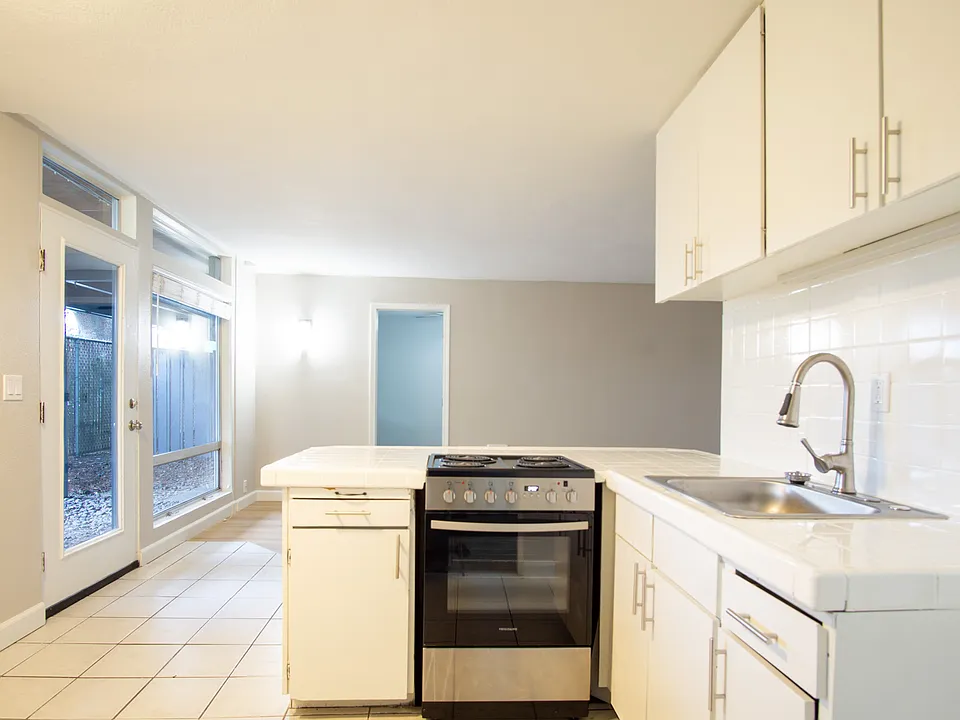 39th Place Townhomes