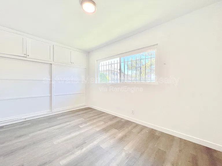 3900 Nicolet Ave — Photo 21