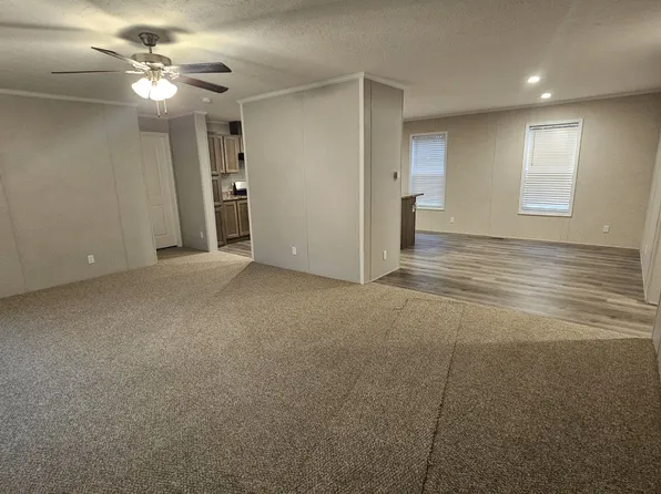 9117 Glenbrier Ln, West Olive, MI 49460