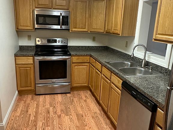 5th image of 9132 Joyce Ln