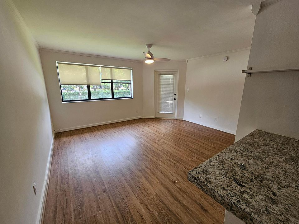 1st image of 630 S Park Road #21-3