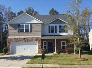 8720 Goldfields Dr, Charlotte, NC 28227