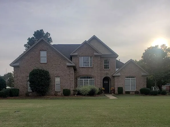 70 Walnut Point Dr, Wetumpka, AL 36093